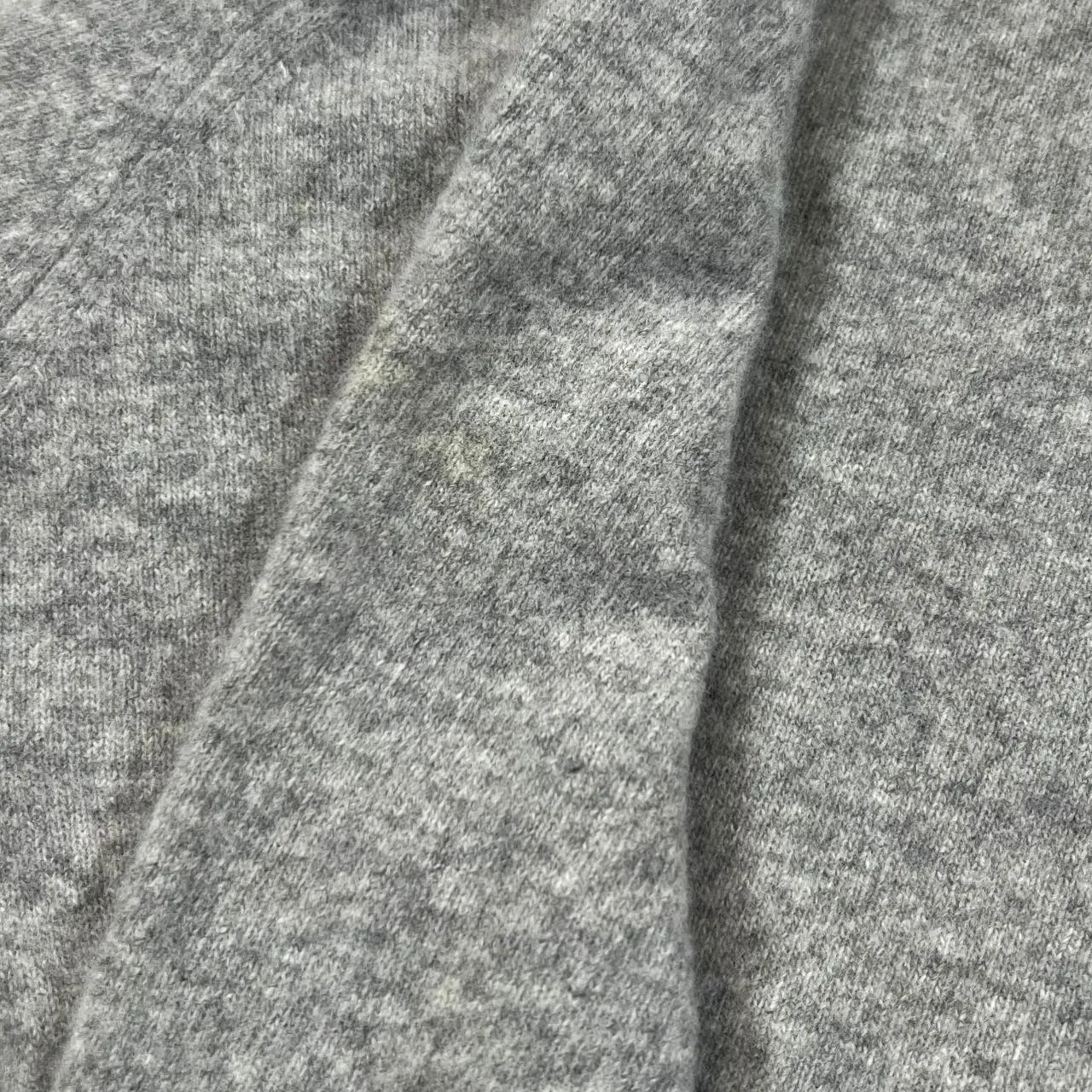 BARBOUR Classic Basic Embroidered Mini Logo Lambswool Knit Crewneck Sweater Jumper