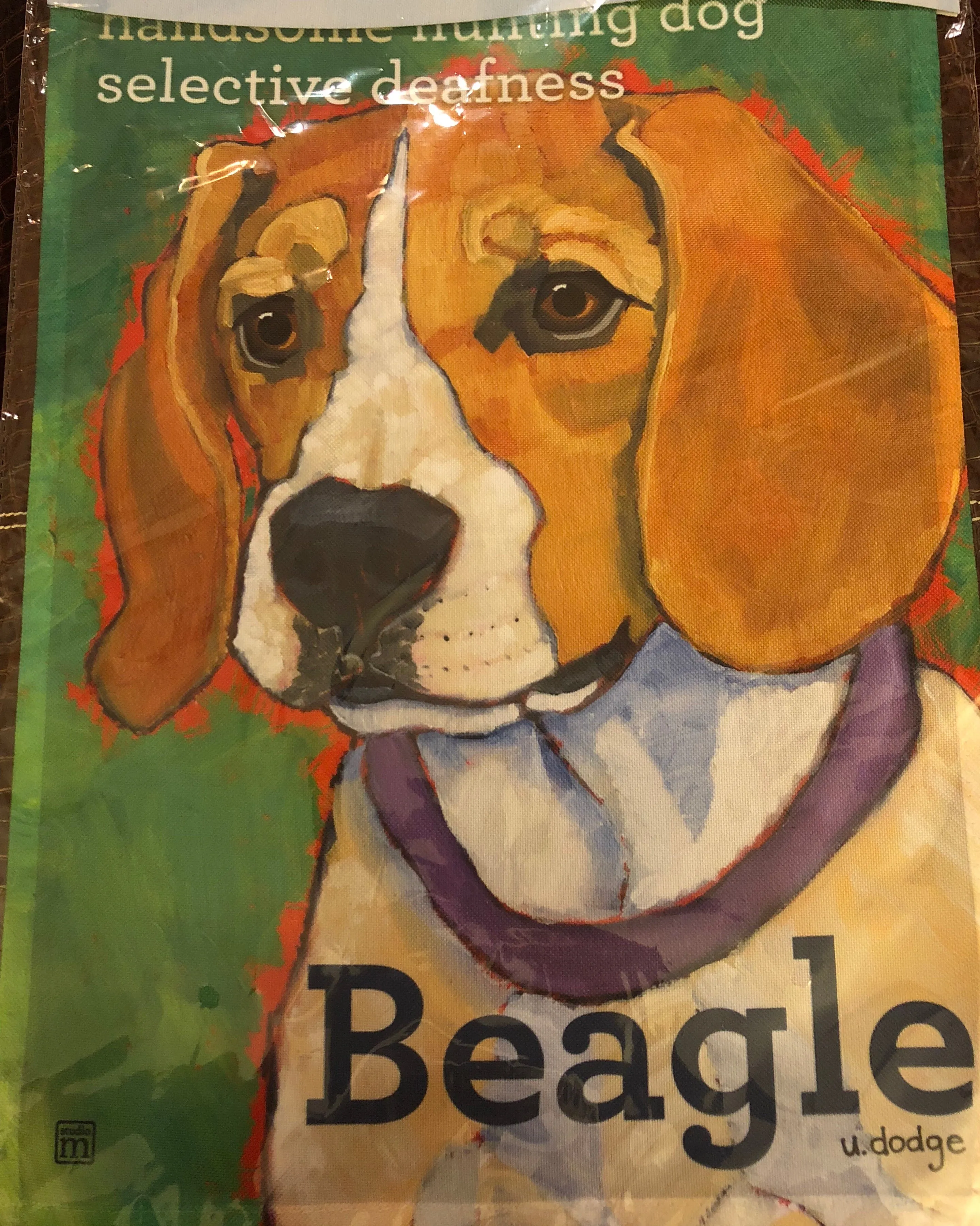 Beagle -Small Flag