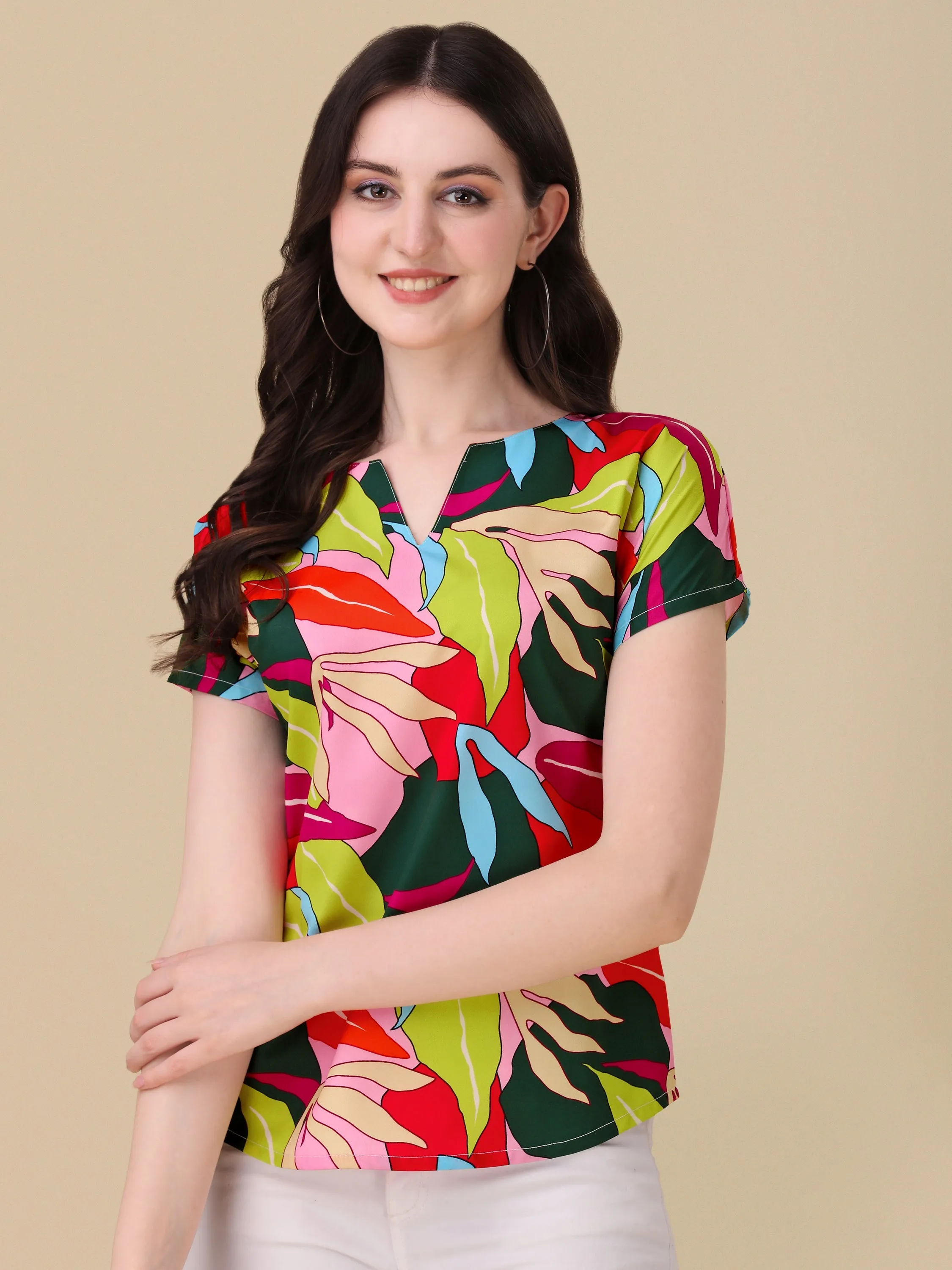 Classy V Neck Geometric Print Crepe Top