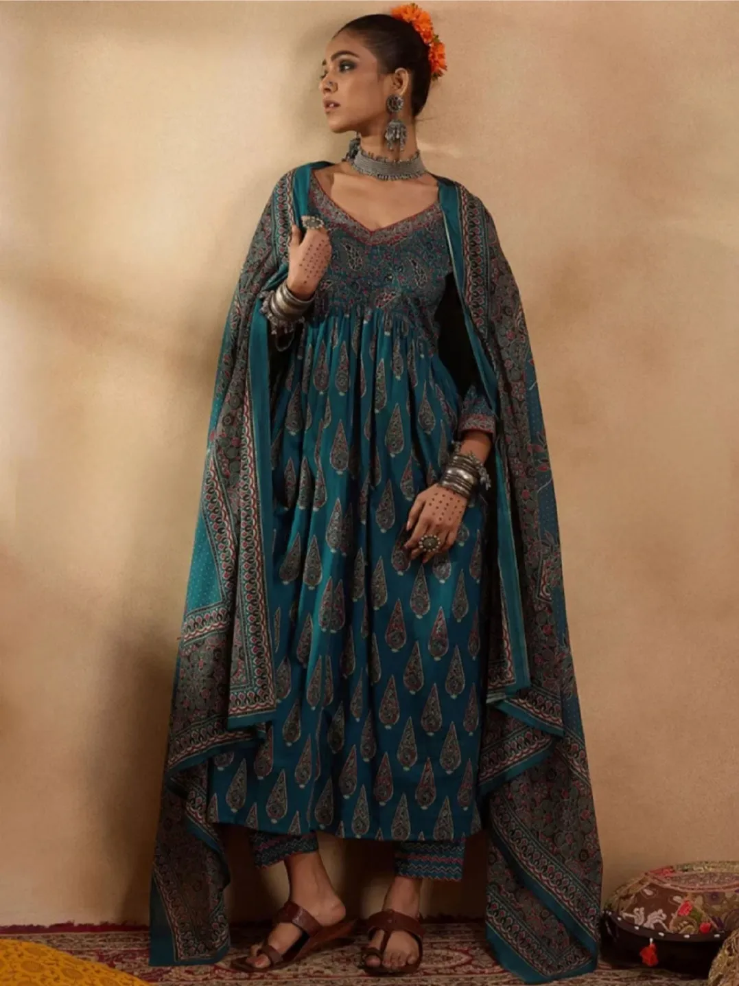 Ethnic Motifs Printed V-Neck Pure Cotton Kurta Set