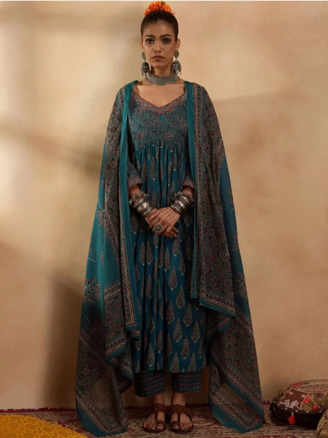 Ethnic Motifs Printed V-Neck Pure Cotton Kurta Set