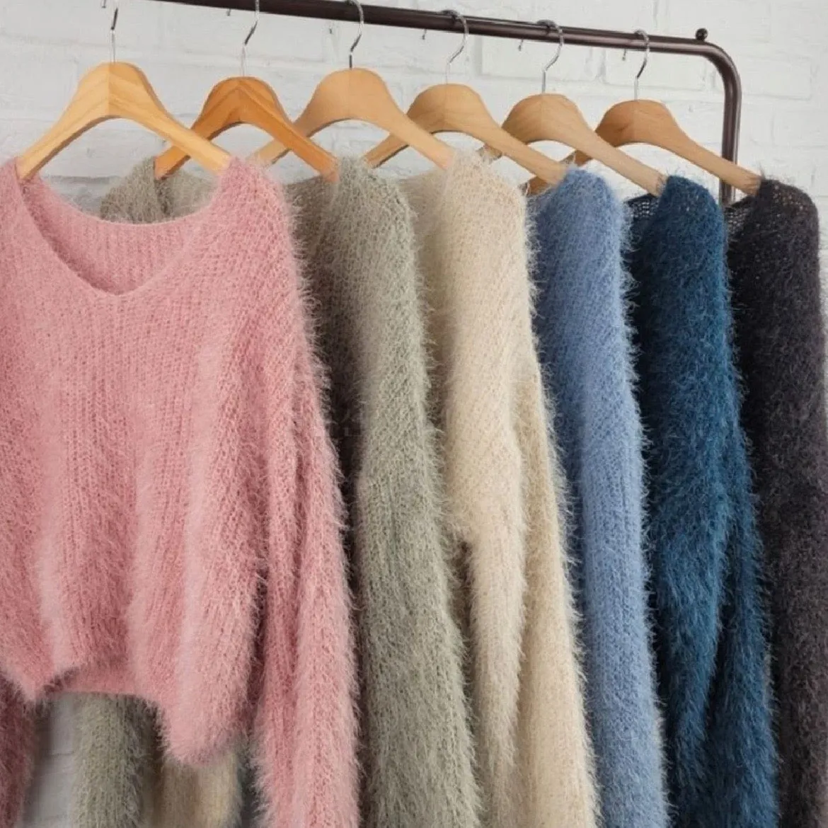 Eva V-Neck Knit Top