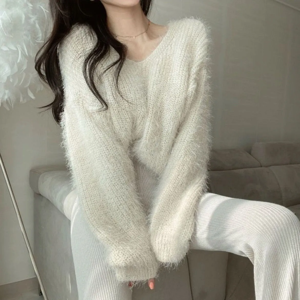 Eva V-Neck Knit Top