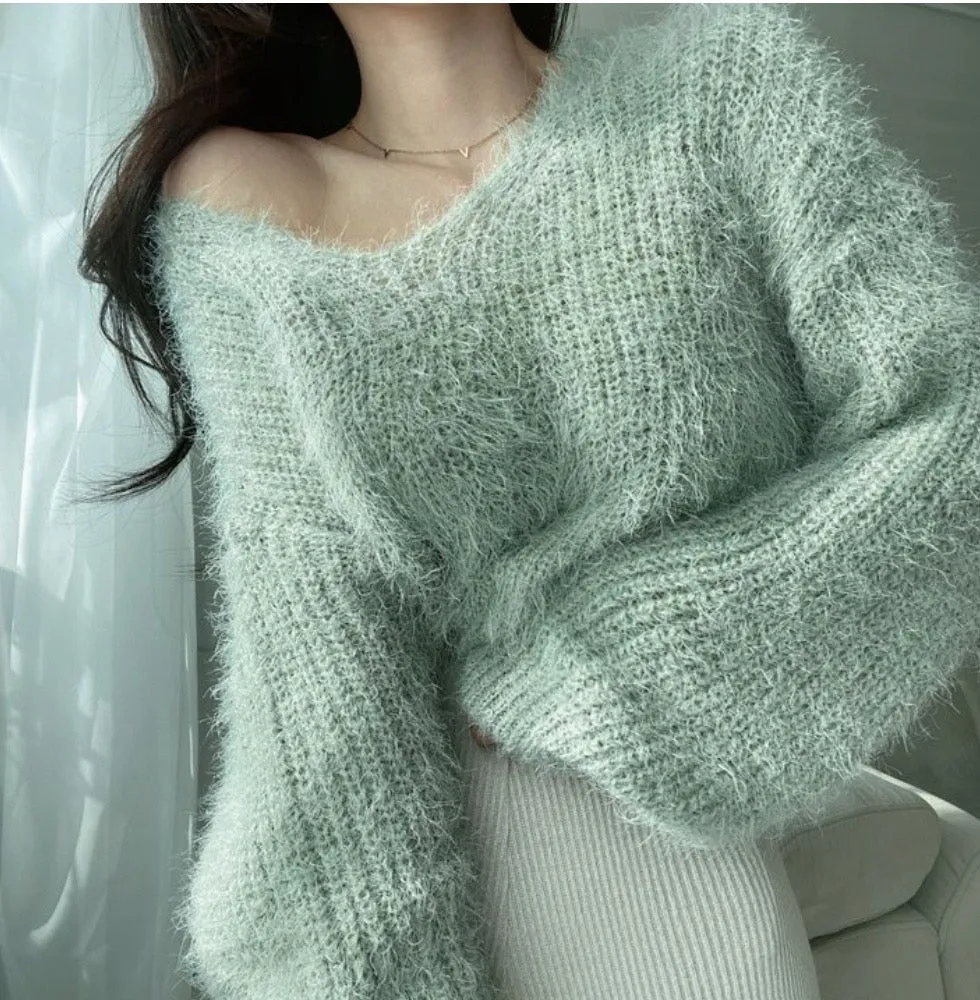 Eva V-Neck Knit Top