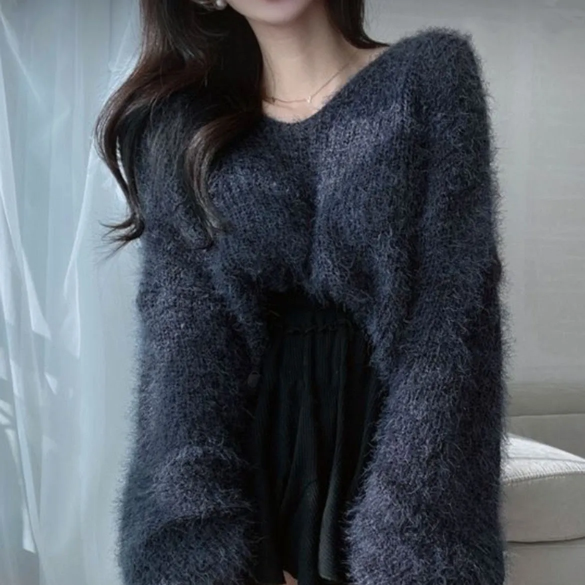 Eva V-Neck Knit Top