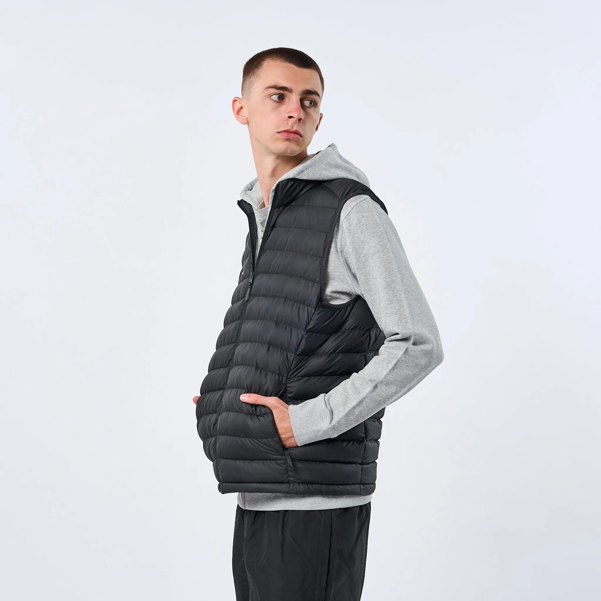 Omnitau Men's Team Sports Recycled Padded Gilet - Black